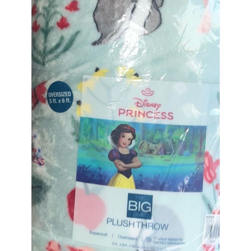 NWT The Big One Plush Blanket Disney Princess’s OS 5’x6’Snow White Floral